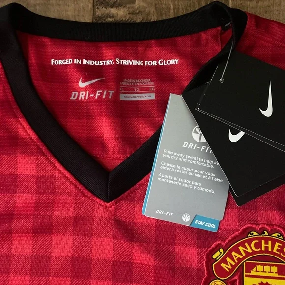 Manchester United Nike Vintage Jersey - Picture 2 of 5